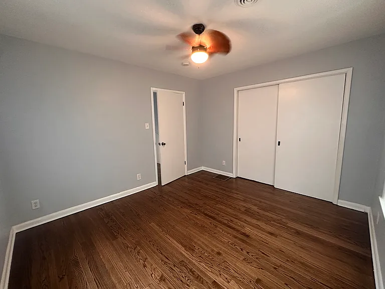 307 N Lake St — Photo 13