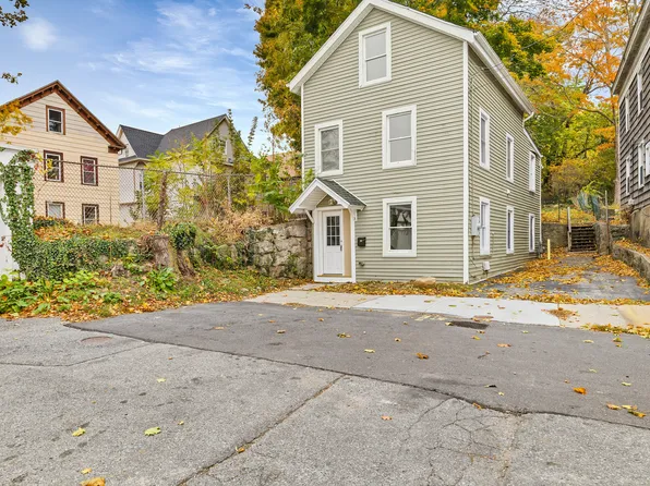 33 Hope Street, New London, CT 06320