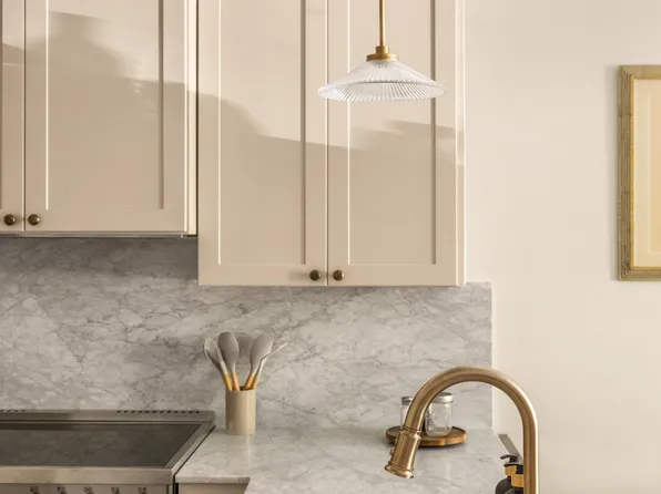 378 Eight Street image 6 of 15