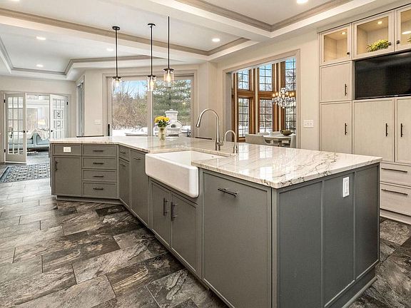 5th image of 9500 North Valley Hill ROAD