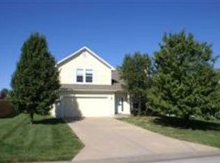 5844 Meadowsweet Ln, Shawnee, KS 66226