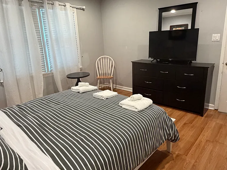 8712 Green Level Church Rd — Photo 25