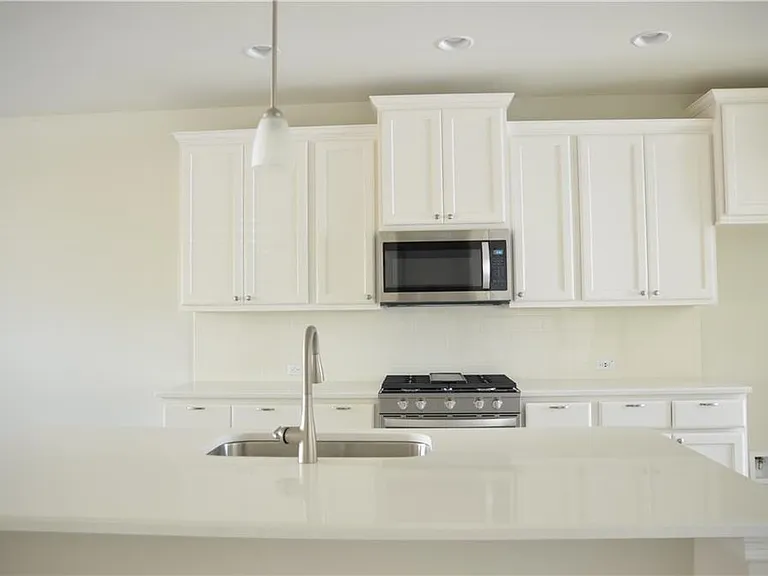 14403 McCoy Loop — Photo 6