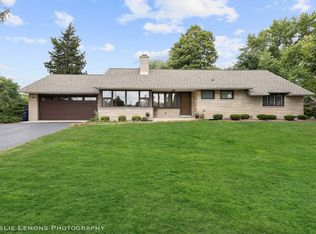 1028 61st St, Lisle, IL 60532