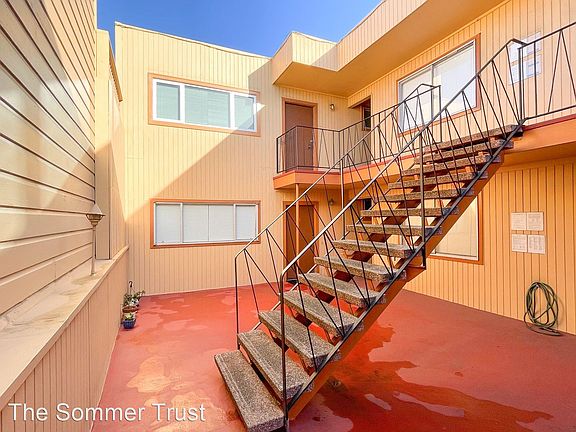 3rd image of 2920 Taraval St Unit 6