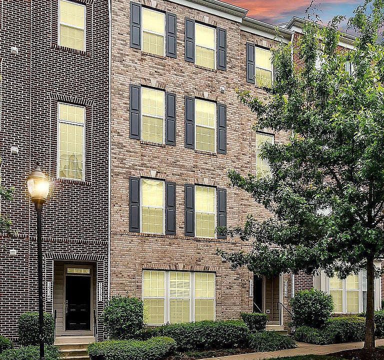 1st image of 15153 Kentshire Dr #476