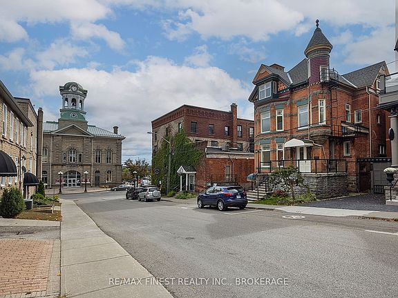 2nd image of 10 Victoria Ave