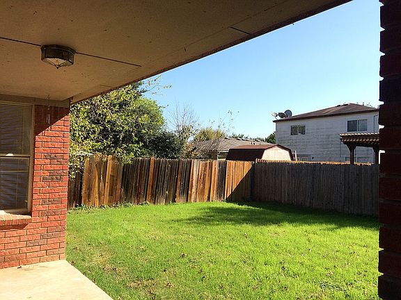 4th image of 9266 Encino Vlg