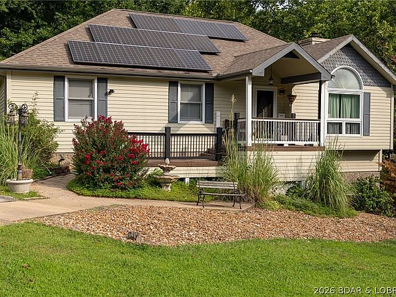 3rd image of 11 Trevino Ct