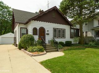 1613 74th St, Kenosha, WI 53143