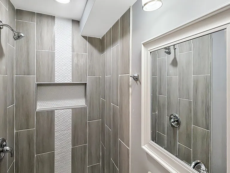 2428 Brentwood Ave — Photo 6
