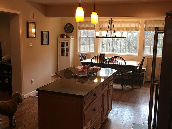 Kitchen. Renovated 2013