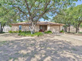 1801 Country Club Rd, Bowie, TX 76230