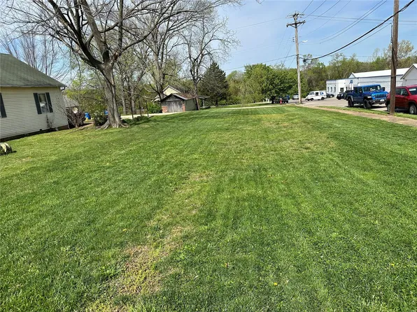 709 N Desloge Dr, Desloge, MO 63601