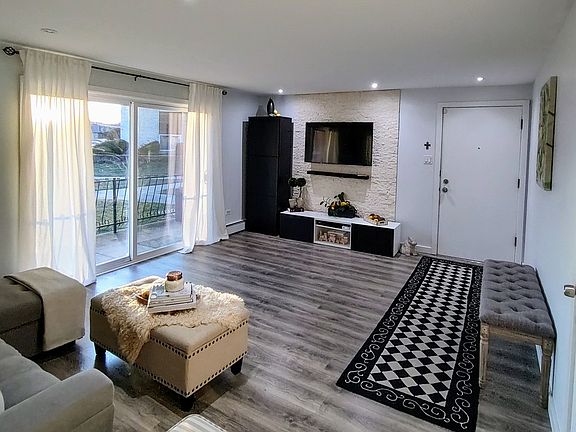4th image of 11127 S 84th Ave APT 1B