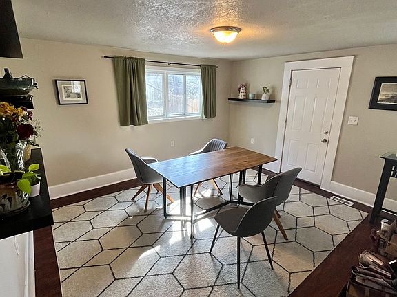 2nd image of 1546 33rd St