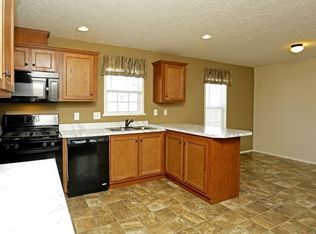 17041 Brookhurst St, Macomb, MI 48044