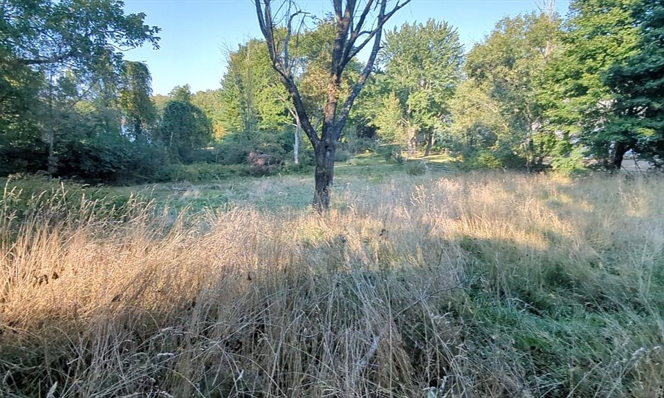 2nd image of 177-177A Edmands Rd