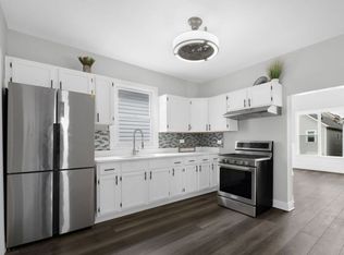 1015 W 20th Pl #2F, Chicago, IL 60608