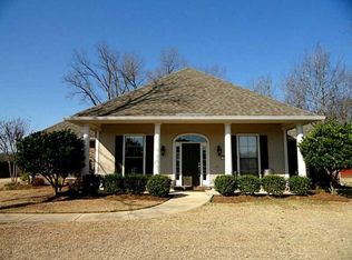 1003 Fawn Holw, Bossier City, LA 71111