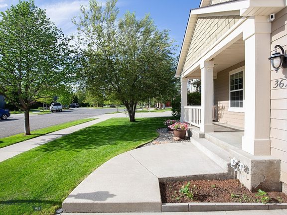 4th image of 3627 Fieldstone Dr W