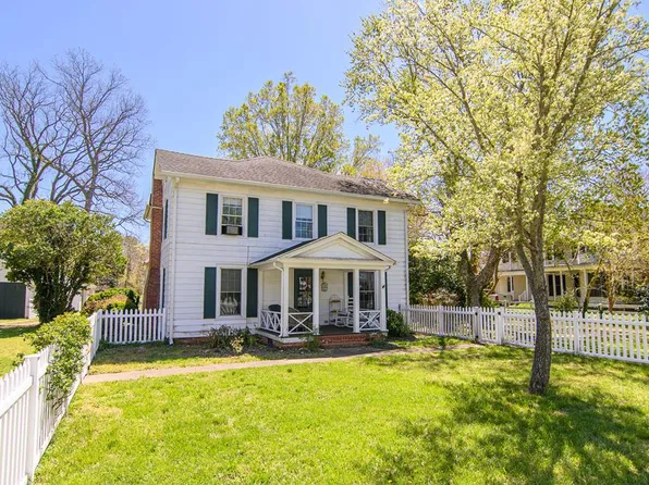 23304 Back St, Accomac, VA 23301