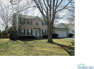 1158 Valley Bluff Dr, Perrysburg, OH 43551