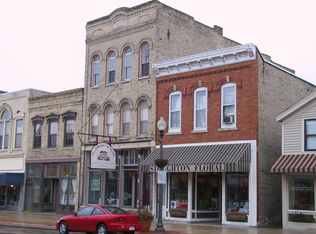 160 E Main St, Stoughton, WI 53589