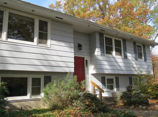 23 Har Mil Dr, Nelsonville, NY 10516