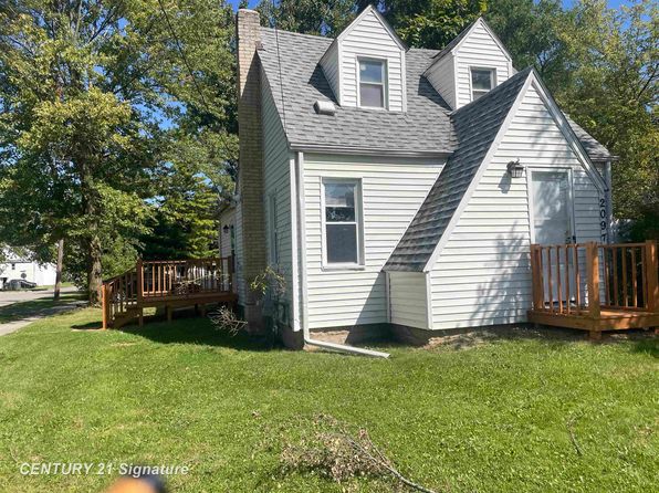 2097 E Scottwood Ave, Burton, MI 48529