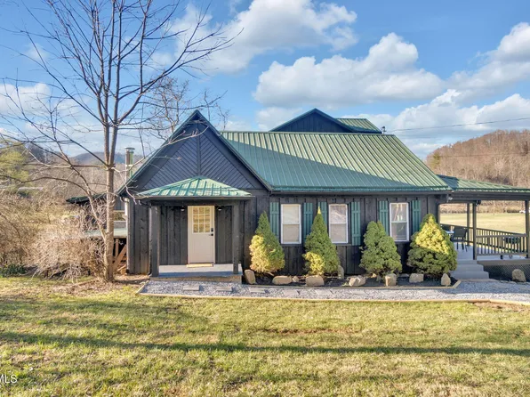 136 Beecher Holtsclaw Rd, Roan Mountain, TN 37687