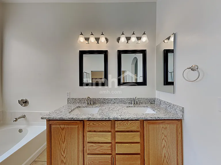 12924 N Carlsbad Pl — Photo 10