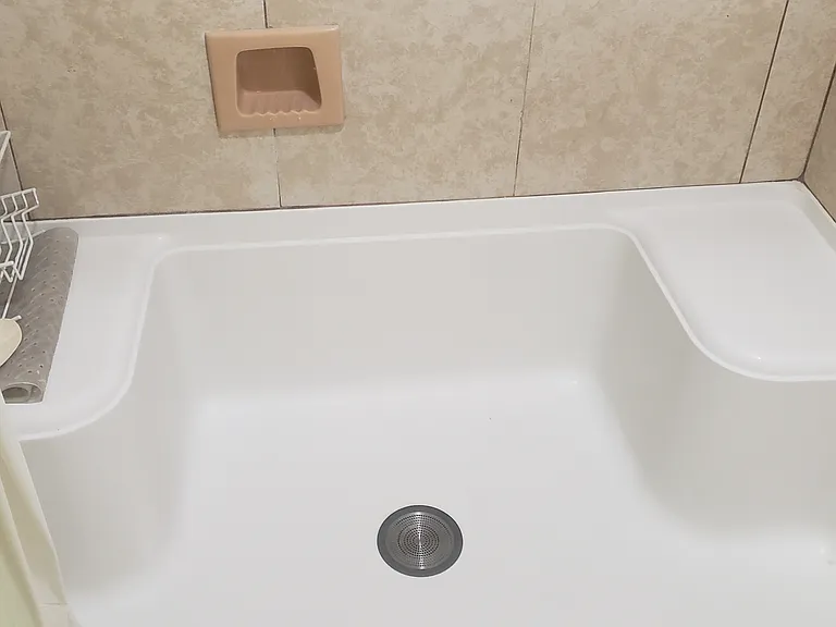 Double-seated walk-in shower - Master bath area