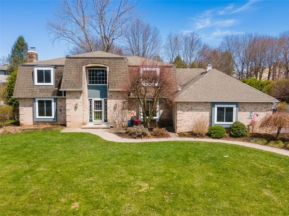 50 County Clare Cres, Fairport, NY 14450