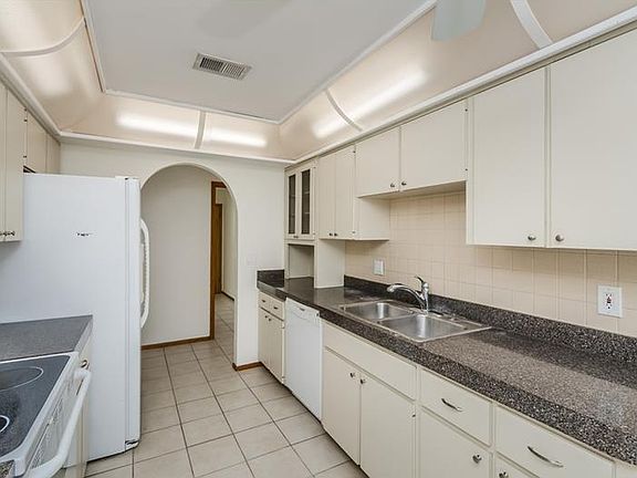 5th image of 7812 Sylvan Dr