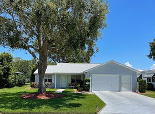 1123 Paradise Dr, Lady Lake, FL 32159