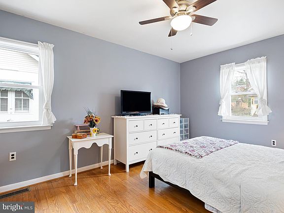 3rd image of 313 Beeson Ave