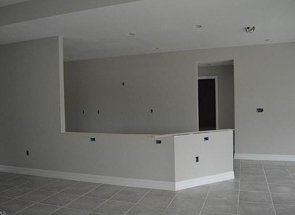 4th image of 1021 Chapel Ave