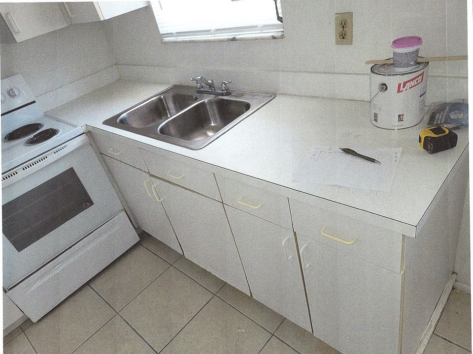 2nd image of 4927 Coronado Pkwy APT 2