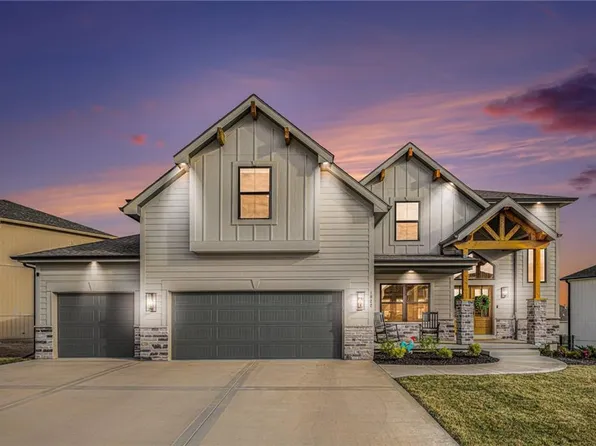 1022 NW 94th Ter, Kansas City, MO 64155