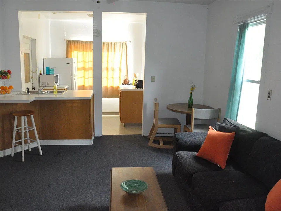 Living room/kitchen