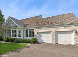 604 Wharton Dr, Lake Forest, IL 60045