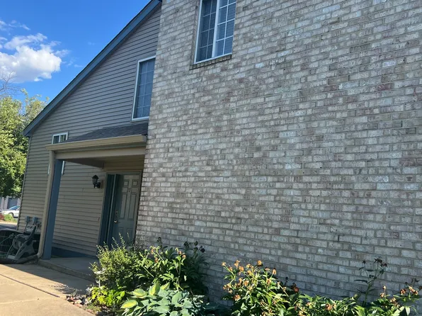 2402 Windward Blvd Unit 201, Champaign, IL 61821