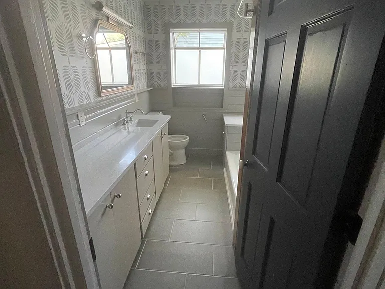 2917 Ion Ave — Photo 8