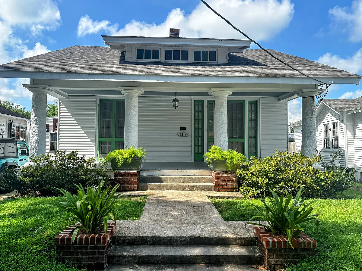 Primary Photo - 6214 S Tonti St