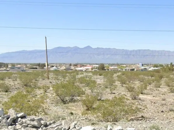 3353 Kaibab St, Pahrump, NV 89048