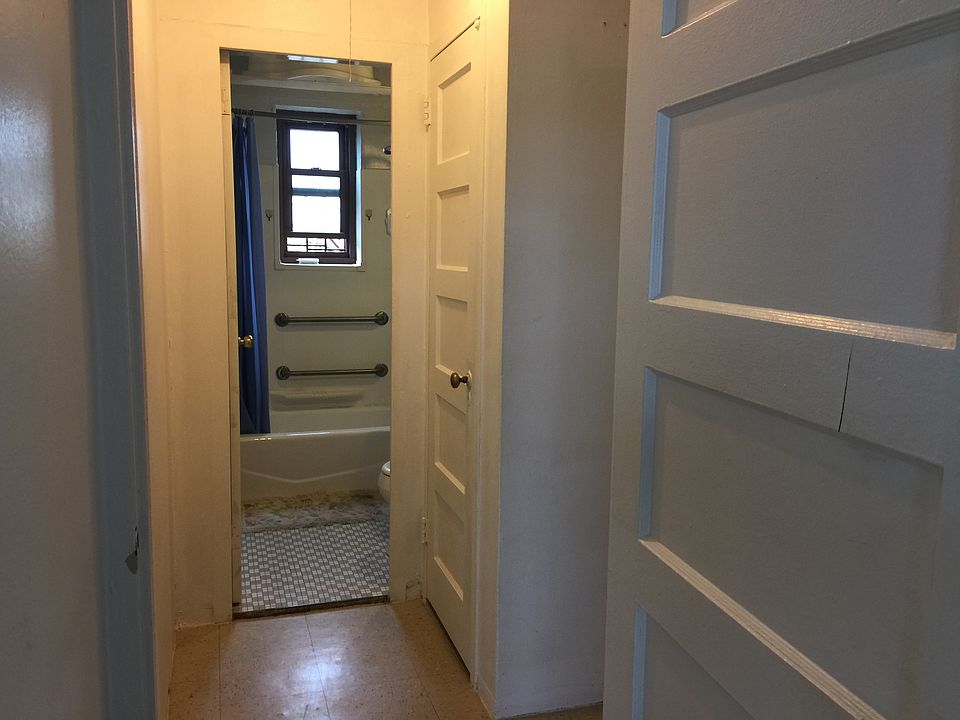 1st image of 65-22 Parsons Blvd #4FL