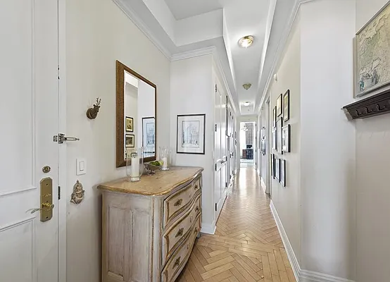 Rented by Warburg | media 42