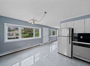 52 Beach St #1, Plymouth, MA 02360