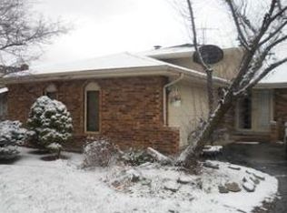 17927 Maple St, Lansing, IL 60438